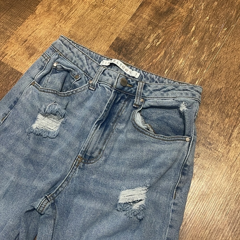 TINSELTOWN High Rise Ripped Straight Leg  Mom Jeans - Picture 3 of 5